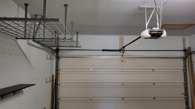 Building Photo - 12118 Harris Hawk
