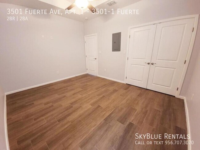 Building Photo - 3501 Fuerte Ave