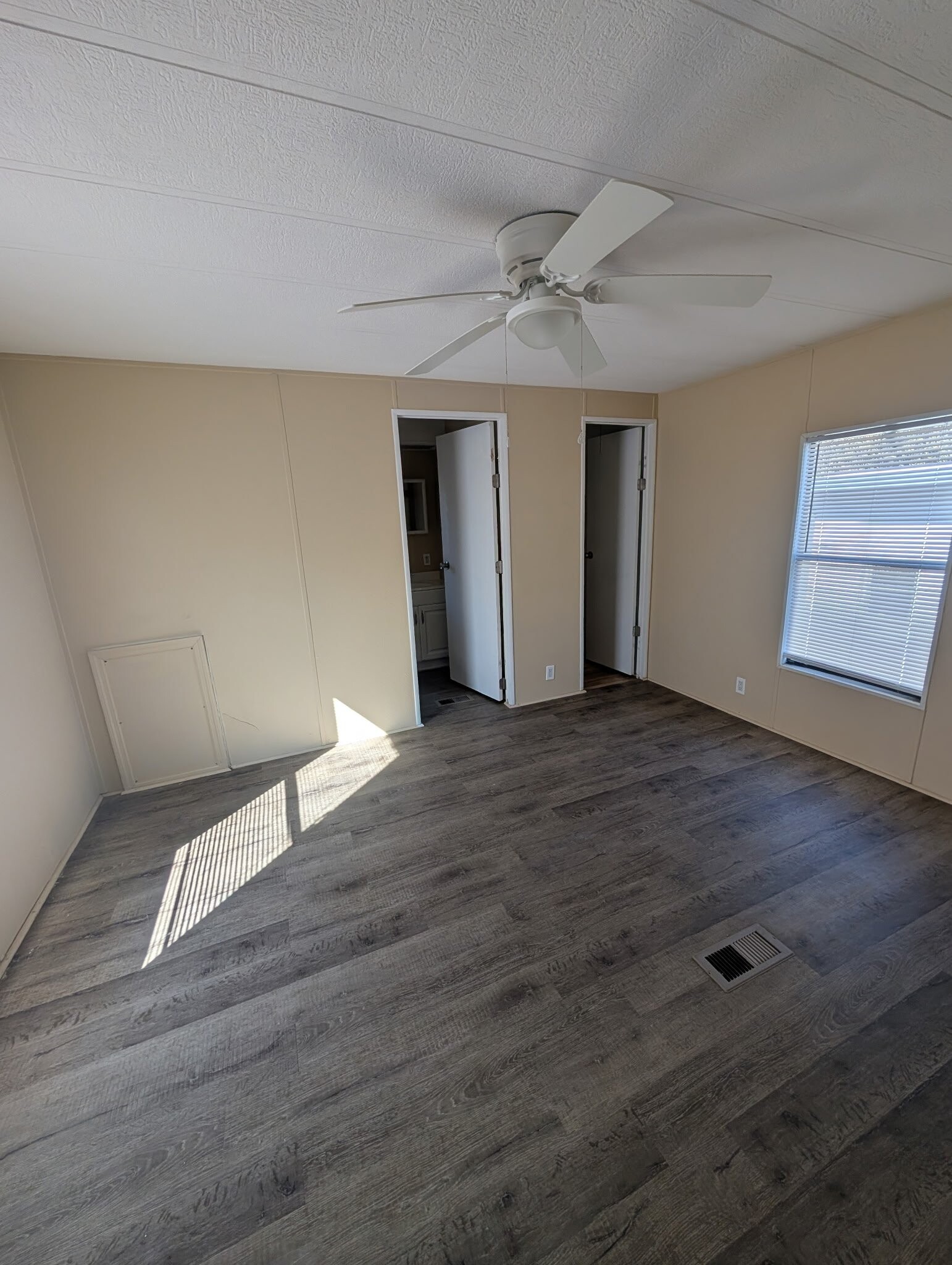 Building Photo - 3276 Mt Tabor Rd