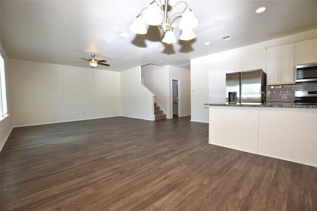Building Photo - 700 Bayberry Cir