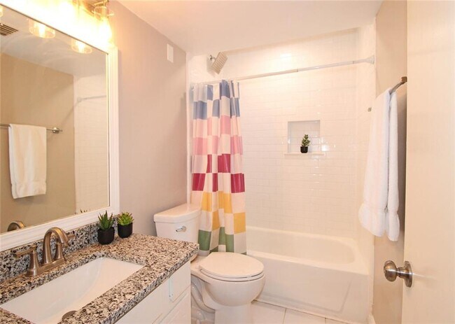 Building Photo - 38 La Rue Pl NW