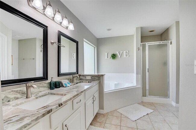Building Photo - 1428 Casterton Cir
