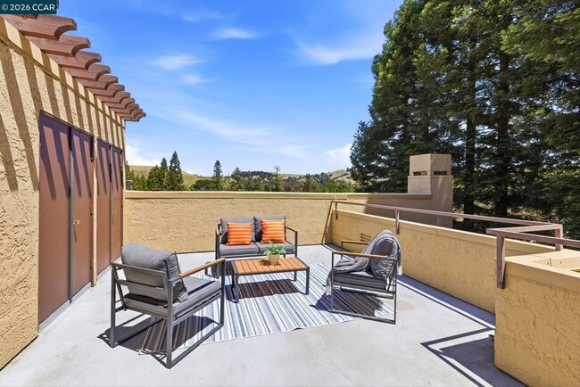 Building Photo - 3279 Mt Diablo Ct