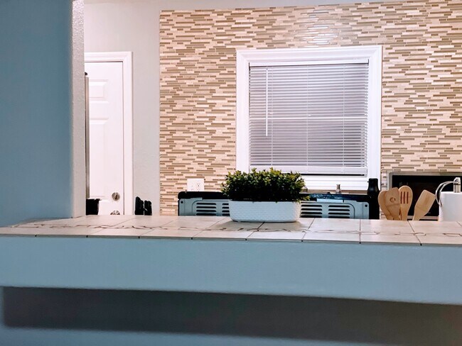 stool bar/nook - 292 E 42nd St