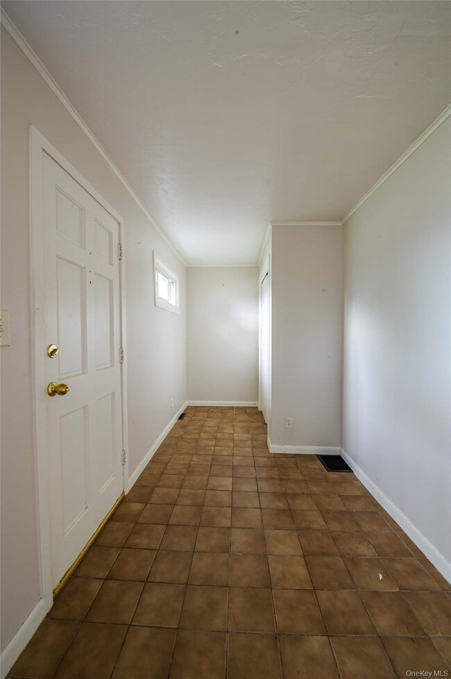 Building Photo - 171 Rockwell Ave