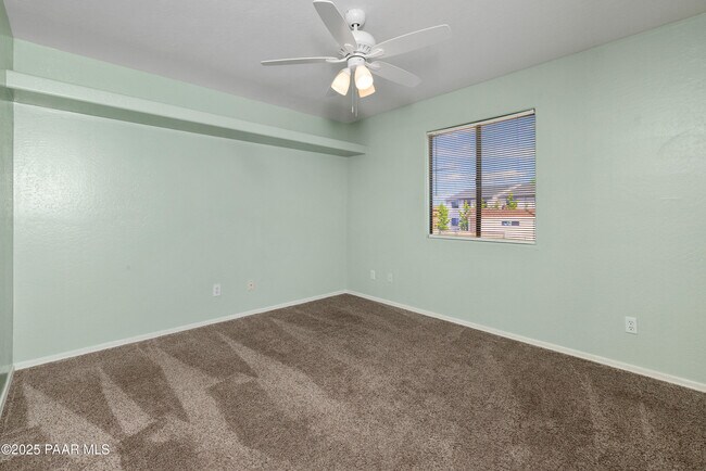 Building Photo - 3401 N Catherine Dr