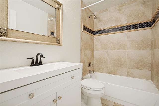 Building Photo - 2515 Mountainview Dr