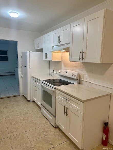 Building Photo - 10 Chaucer Ct