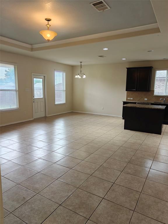 Building Photo - 5610 Hopkins Dr