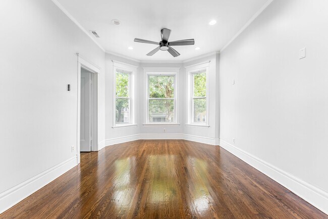 Building Photo - 1632 S Drake Ave