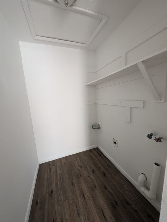 Building Photo - Crystal River 3/1 Duplex Available Near Wa...