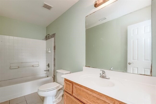 Building Photo - 18735 Reynolds Park Dr