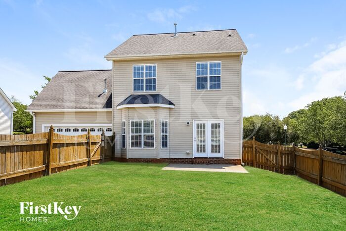 Building Photo - 5816 Brakenwood Dr