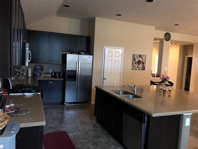 Building Photo - 6018 Orchard Trail Dr