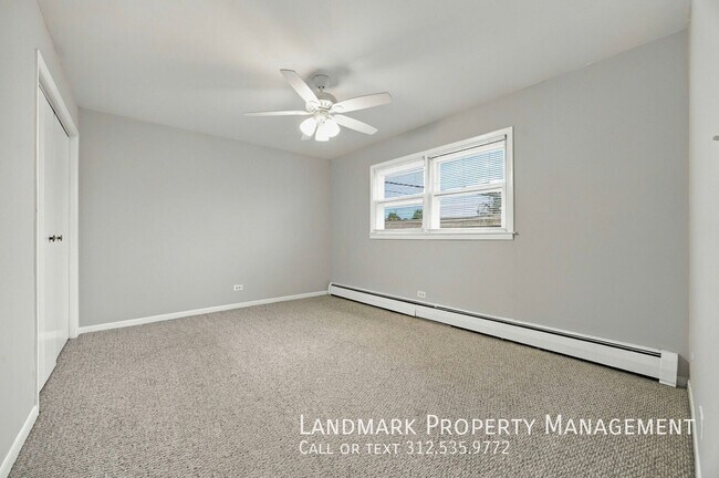 Building Photo - 448 Lincoln Ln