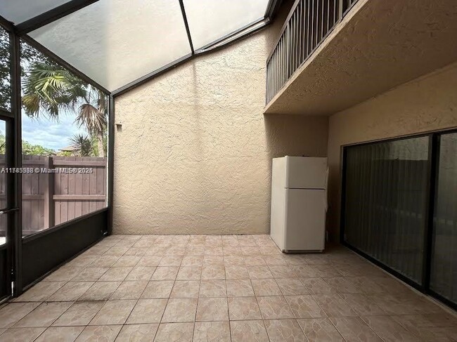 Building Photo - 2101 Bayberry Dr