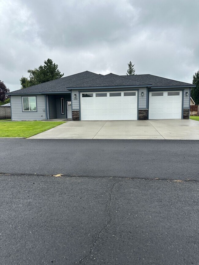 Primary Photo - Beautiful New Construction ADA Accessible Home in a Fantastic Neighborhood.