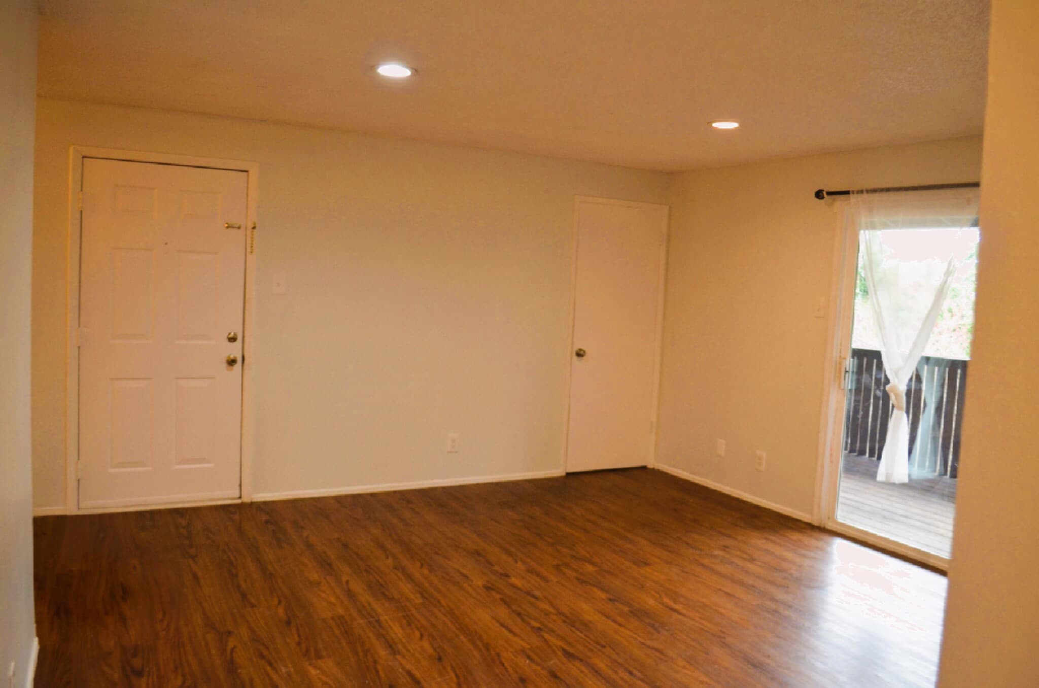 Building Photo - 319 Linn Ave