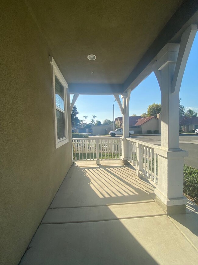 Building Photo - Loma Linda 4 Bedroom Located in Mission La...