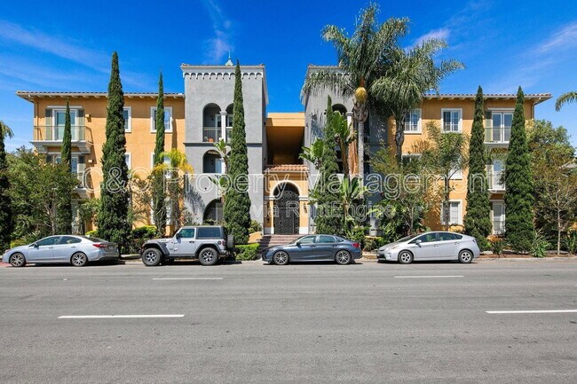 Building Photo - 4080 Front St