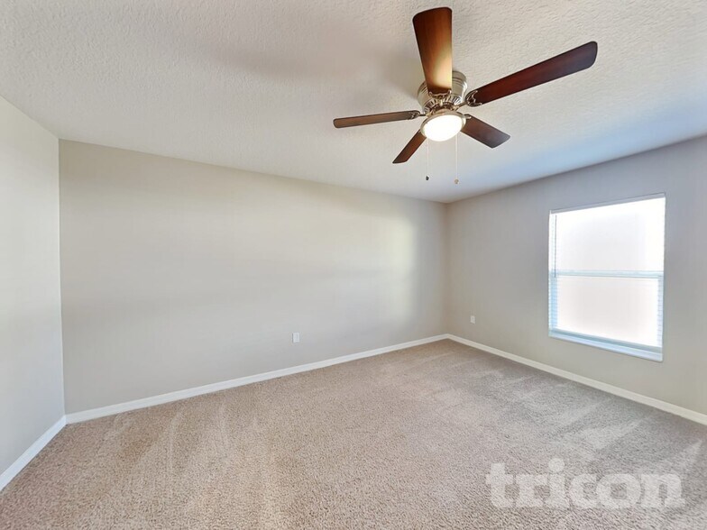 Building Photo - 449 Kensington View Dr