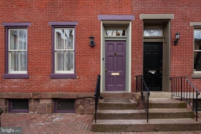 Building Photo - 236 Mercer St