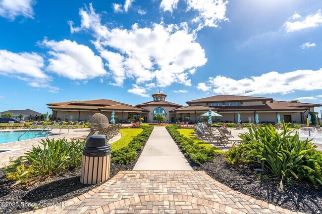 Building Photo - 7804 Loren Cove Dr