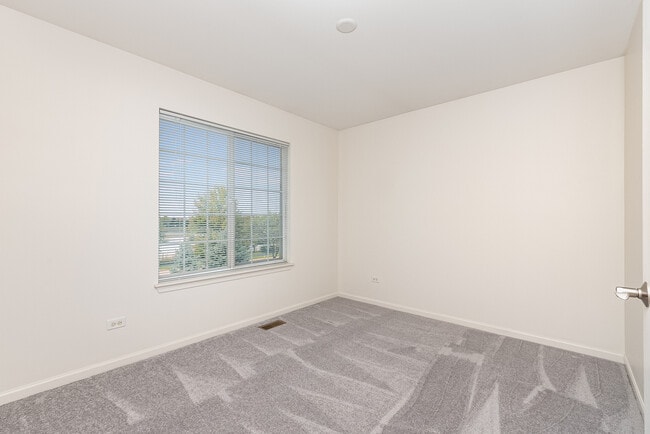 Building Photo - 24480 John Adams Dr