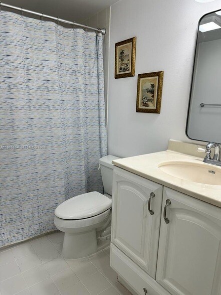 Building Photo - 4150 Jimmy Buffett Mem Hwy