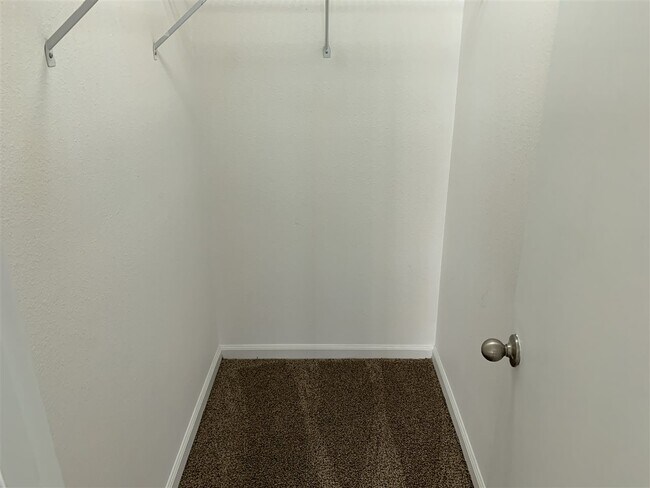 Building Photo - 2311 Garland Ct