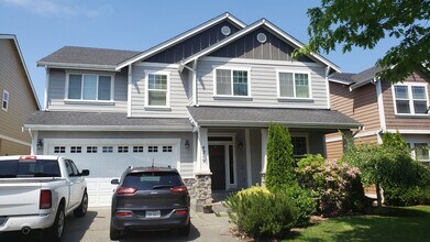 Building Photo - 4219 Cashmere Dr NE
