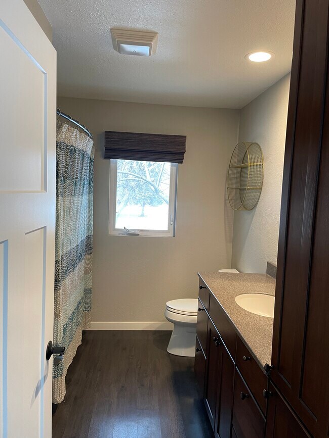 Building Photo - 4725 American Legion Rd SE