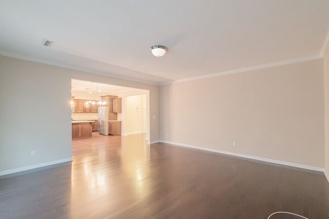 Building Photo - Spacious 4 Bedroom, 3.5 Bath Home for Rent in Pineville!