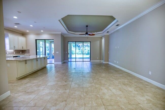 Building Photo - Annual Unfurnished Single-Family Home located in Bellacina at Casey Key with Resort-like Amenities!