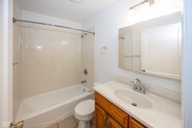 Building Photo - 2360 Durham Dr