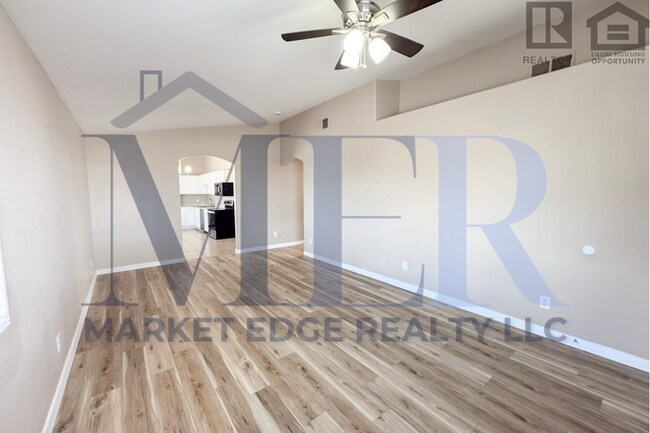 Building Photo - 3Bed/2Bath Home at Broadway/16th St! Ready for Immediate Move-In!--NO HOA!