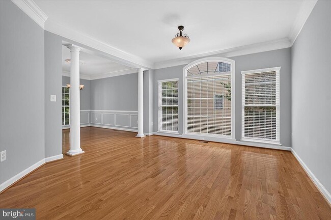 Building Photo - 25670 S Village Dr