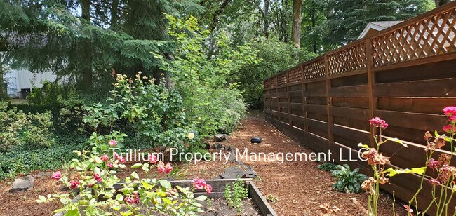 Building Photo - 12424 SW Lesser Rd