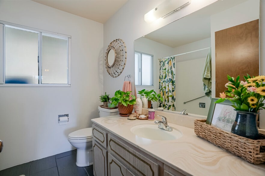 Building Photo - 1786 Autumn Dr