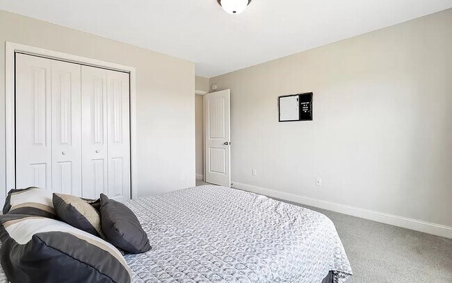 Building Photo - 103 Fridley Ln