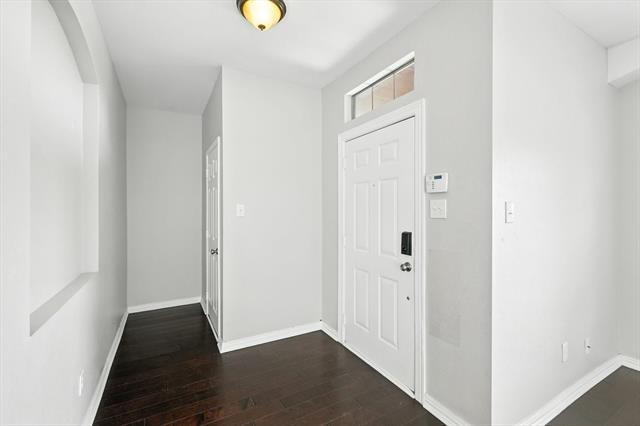 Building Photo - 1056 Breeders Cup Dr