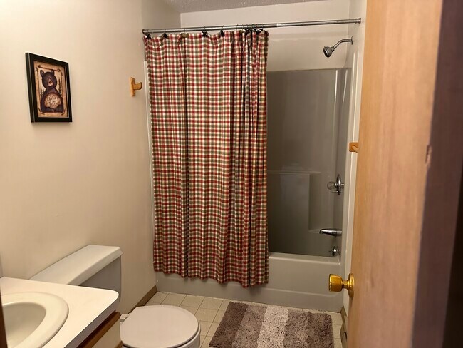 Building Photo - 5 Masters Trail