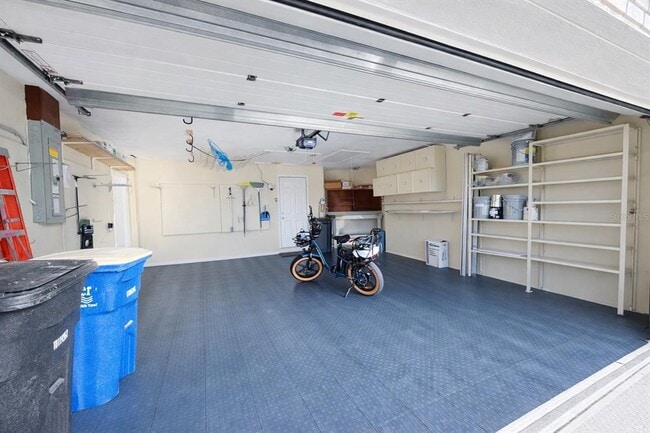 Building Photo - 615 Harbor Is