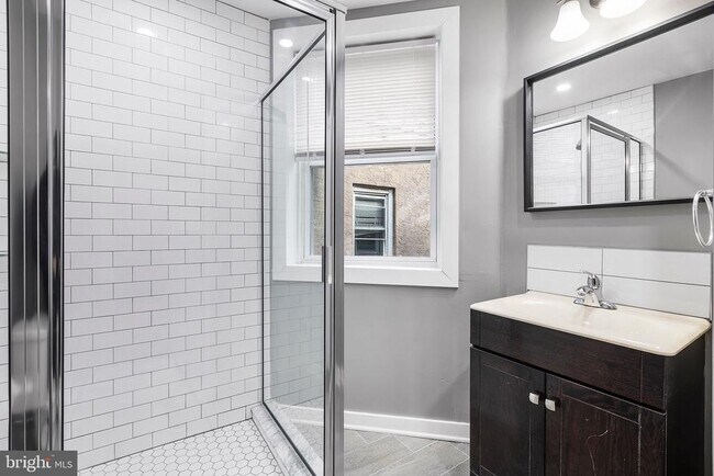 Building Photo - 2125 N 20th St