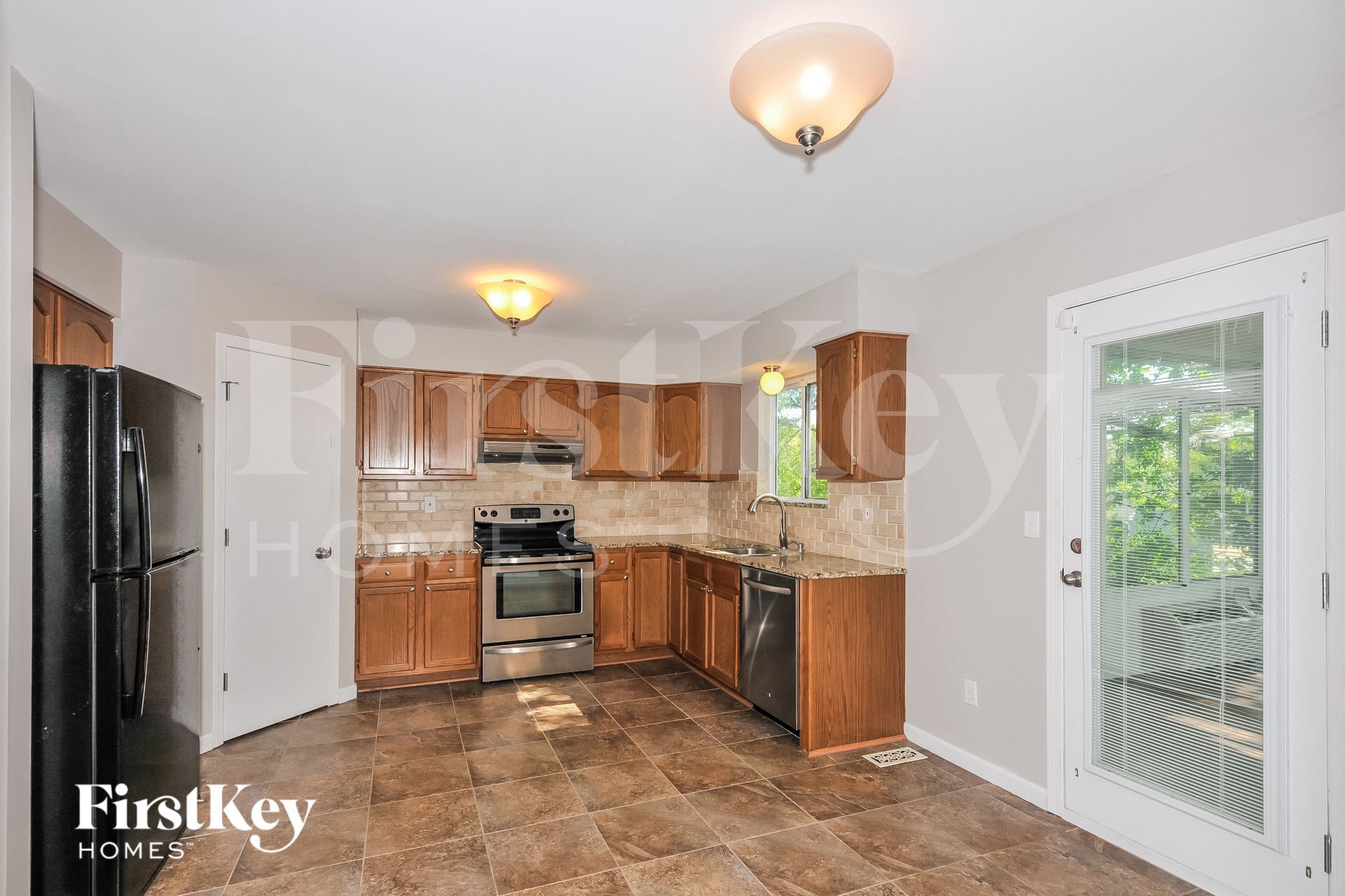 Building Photo - 78 Fawn Oaks Dr