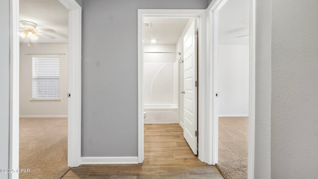 Building Photo - 4028 Silver Spur Rd