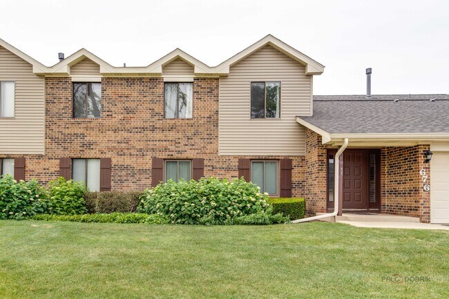 Building Photo - 676 Cumberland Trail