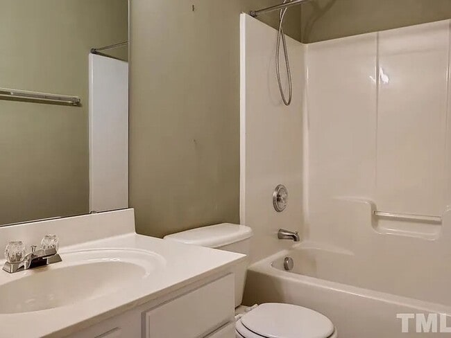 Building Photo - Elegant Long Lake Townhome | Hardwood Floors | 2-Car Garage | Pool