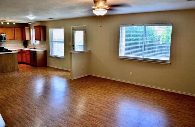 Building Photo - 14208 Sumatra Ln