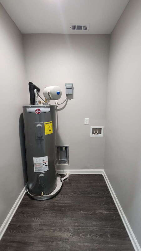 Building Photo - 226 Polar Rock Rd SW